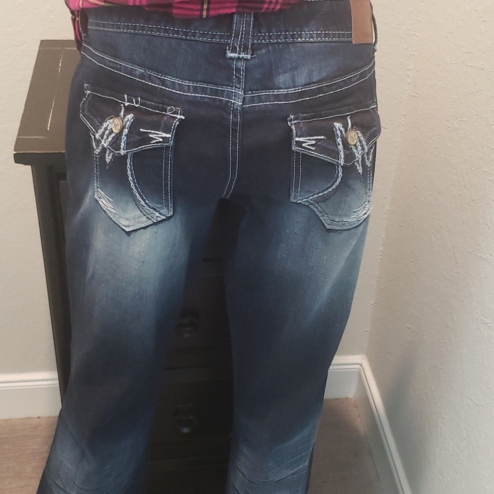 Jeans - Picture 3 of 4